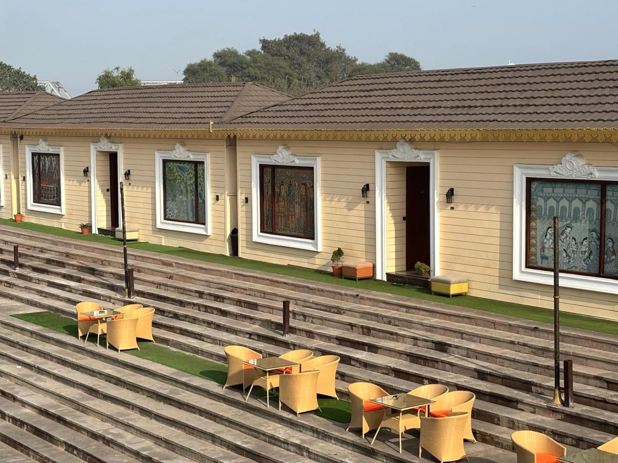 Ayodhya Haat Luxury Cottages מראה חיצוני תמונה
